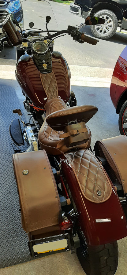 2018+ Harley Street Bob & Breakout tank bib – Three Mutts Custom Leather