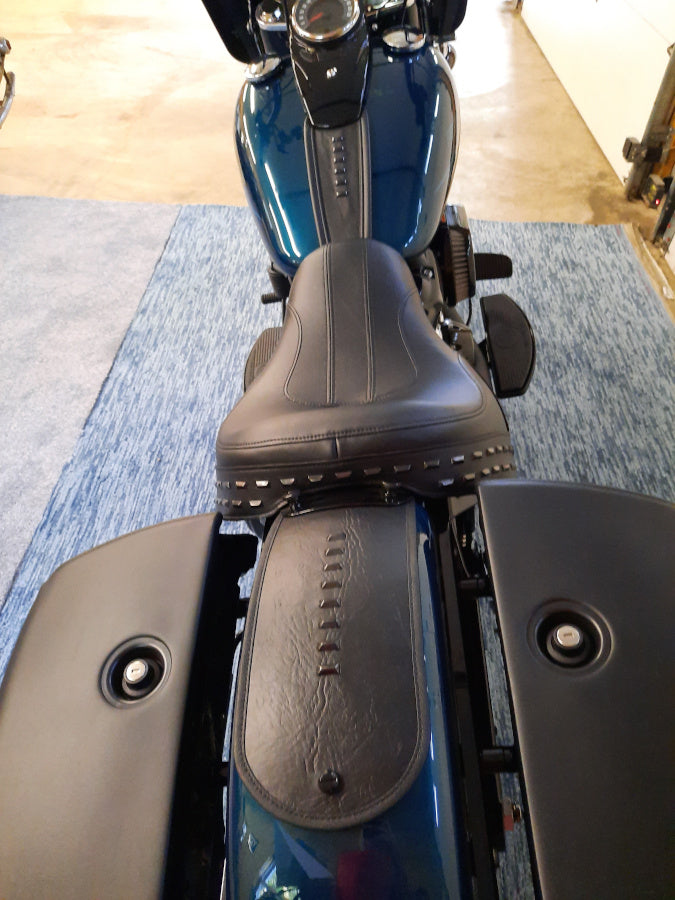 2018+ Softail Heritage fender bib - OEM bar spots – Three Mutts Custom ...