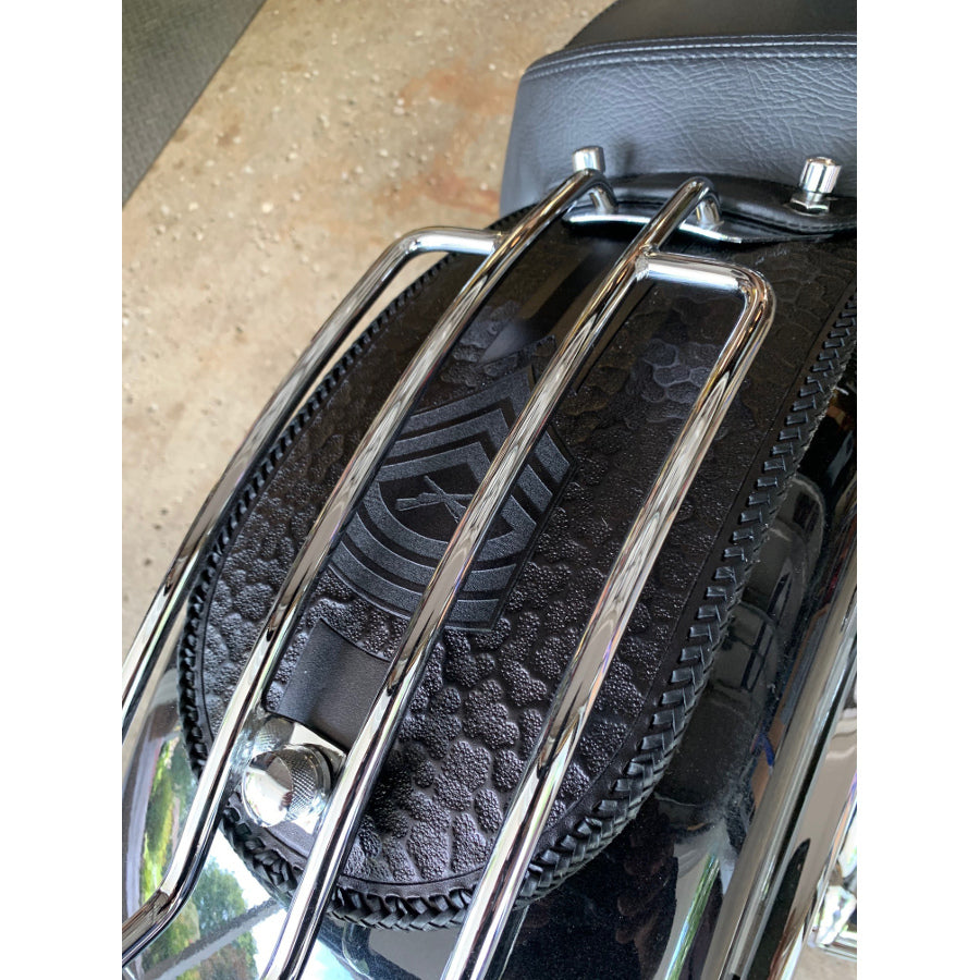 Chaos Pebbles Fender Bib - 2004-2017 Fatboy – Three Mutts Custom Leather